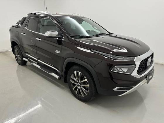 FIAT TORO 2.0 16V TURBO DIESEL RANCH 4WD AT9 FIAT TORO 2.0 16V TURBO DIESEL RANCH 4WD AT9